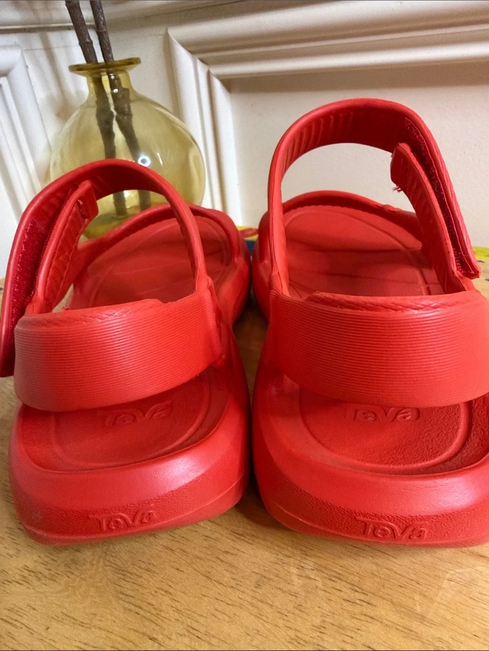 Teva Women’s Hurricane Drift Sandal - Fiery Red - Size 7 - Picture 4 of 8